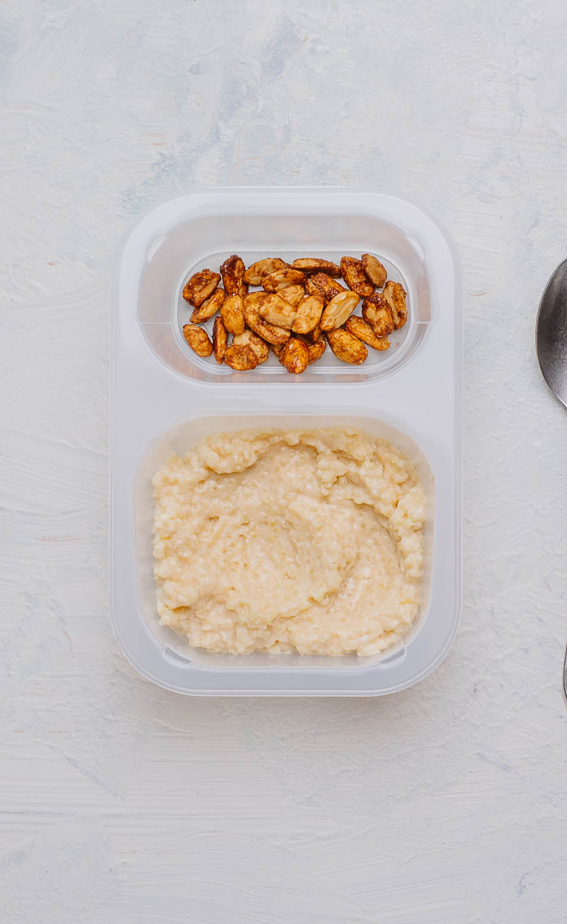Pudding proteinowy z orzeszkami w karmelu