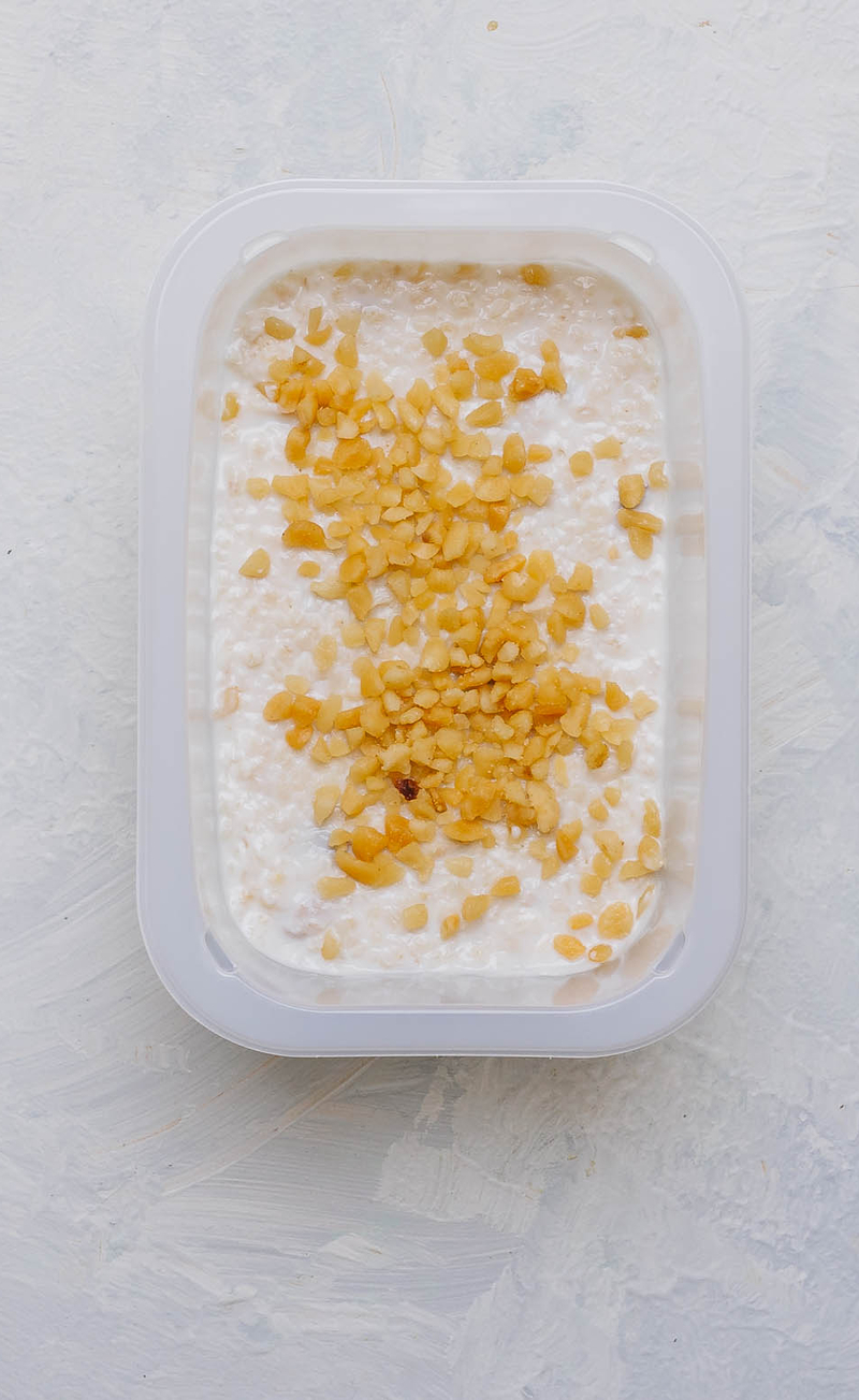 Owsianka bananowa z orzechami