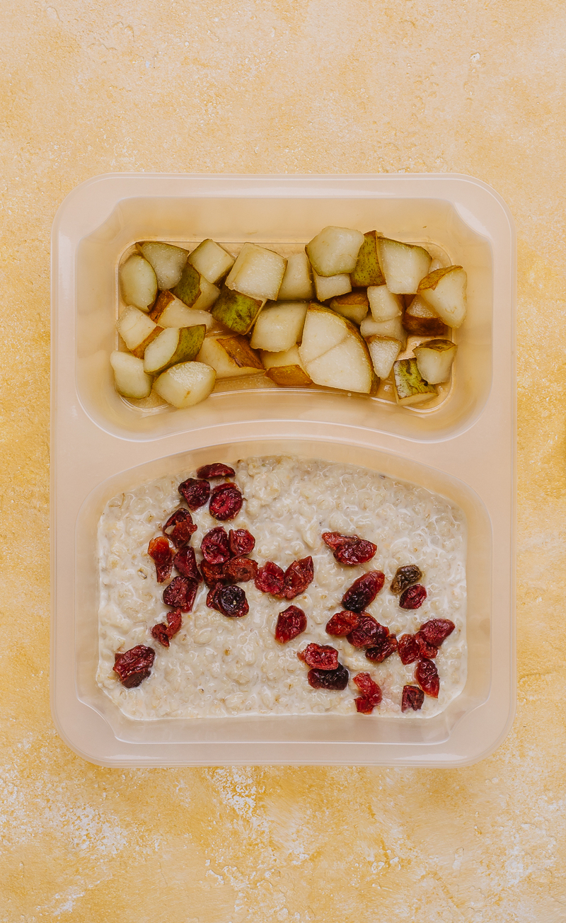 Owsianka karmelowa z gruszką