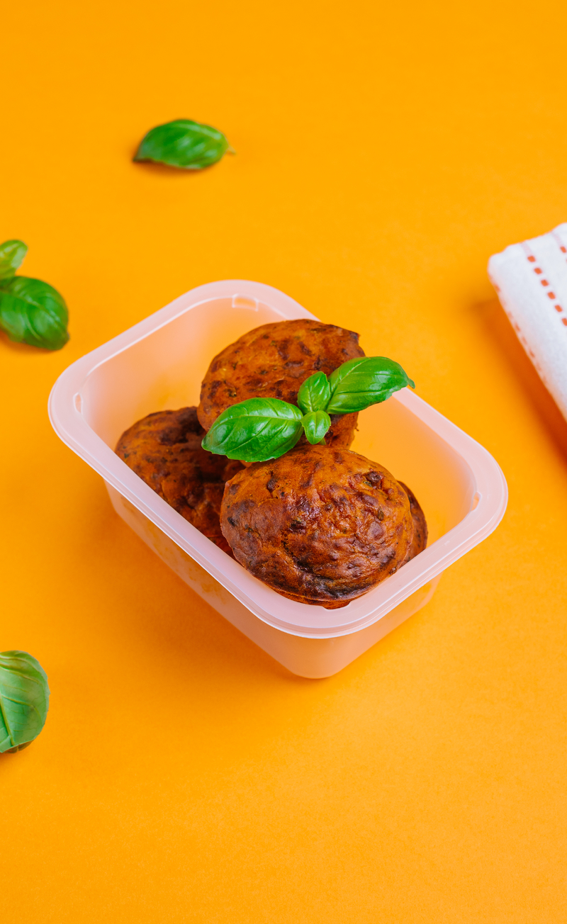 Muffinka caprese z bazylią